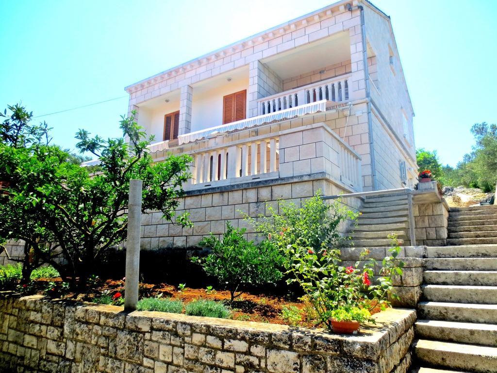 Apartments Toncic Lumbarda Room photo