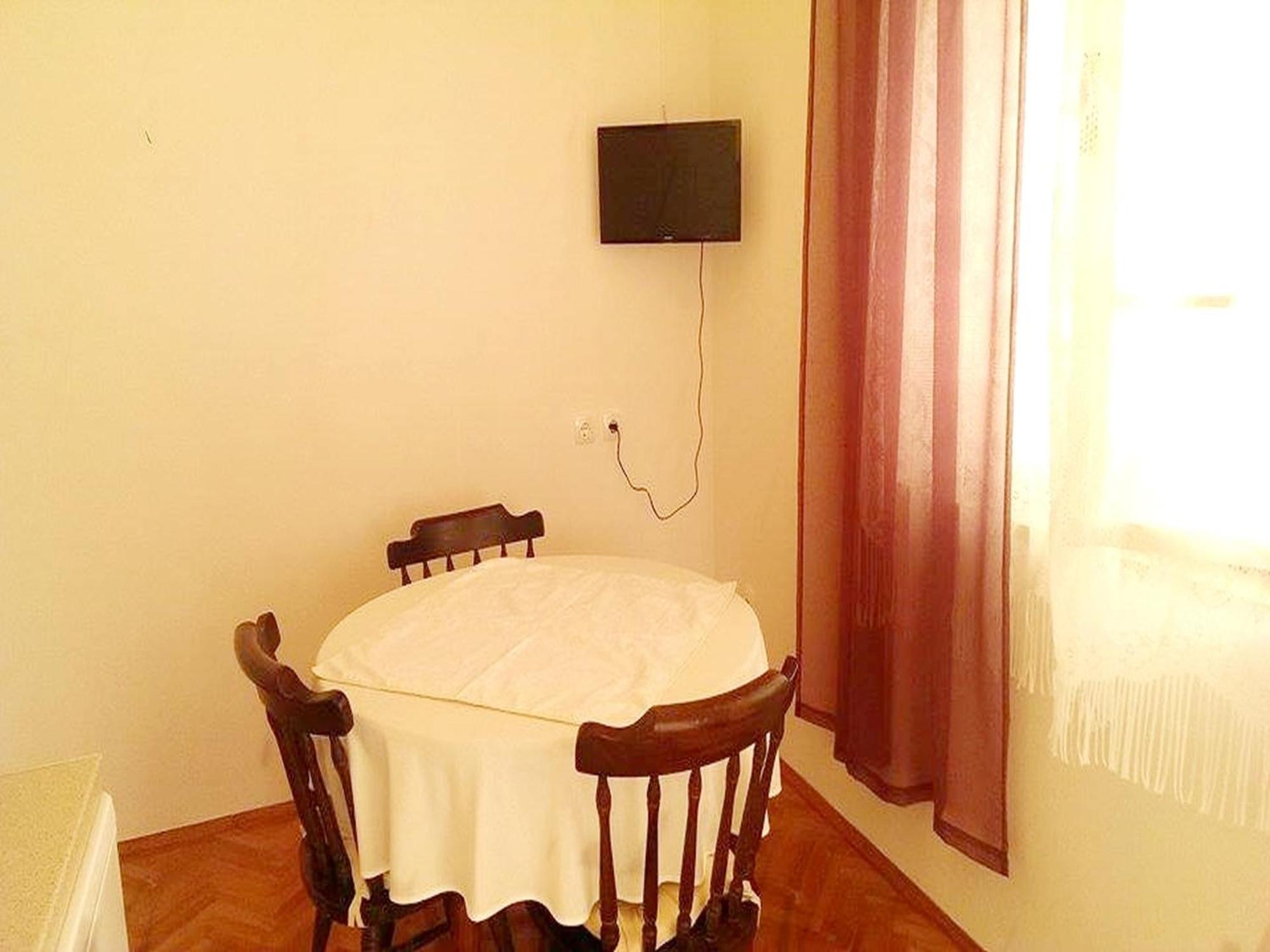 Apartments Toncic Lumbarda Room photo