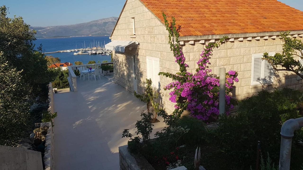 Apartments Toncic Lumbarda Exterior photo